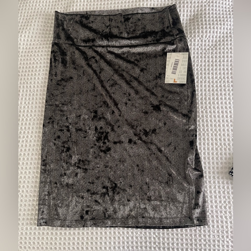 LuLaRoe Holiday collection Cassie skirt